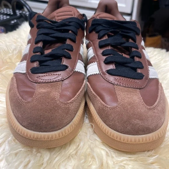 Adidas Brown and White Sneakers with Signature Stripes - Picture 4 of 10